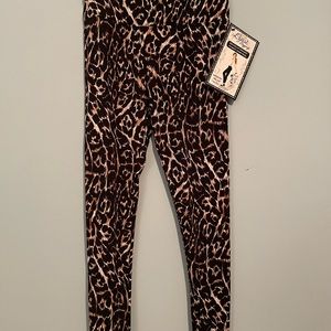 Lysse leopard/cheetah pants sm